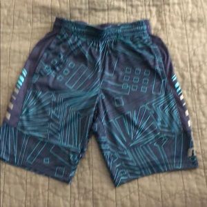 Boys athletic shorts Russell small6/7